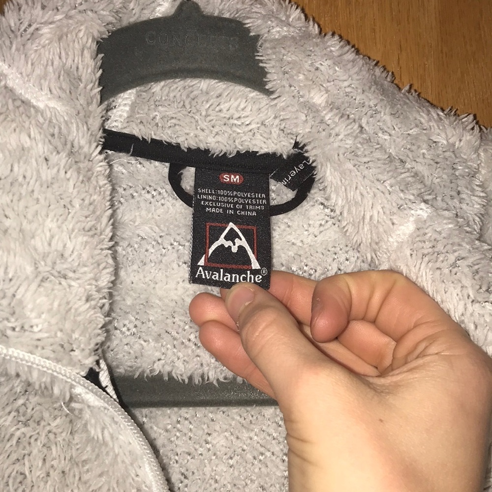 Avalanche jacket - Picture 2 of 4